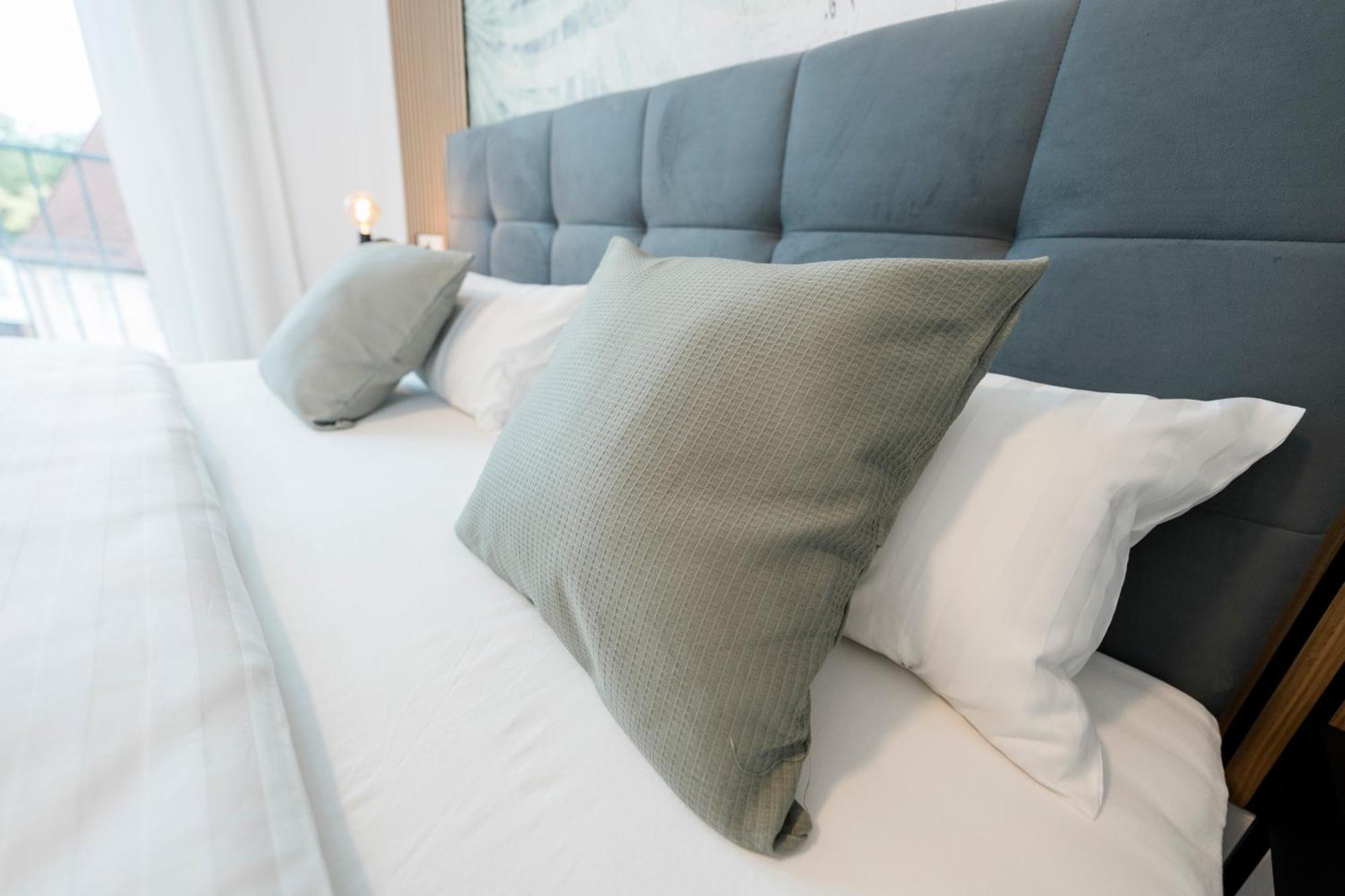 Kocasa-Apartments 02, Design, City-Center Boeblingen, Stellplatz, Balkon, Waipu-Tv Εξωτερικό φωτογραφία